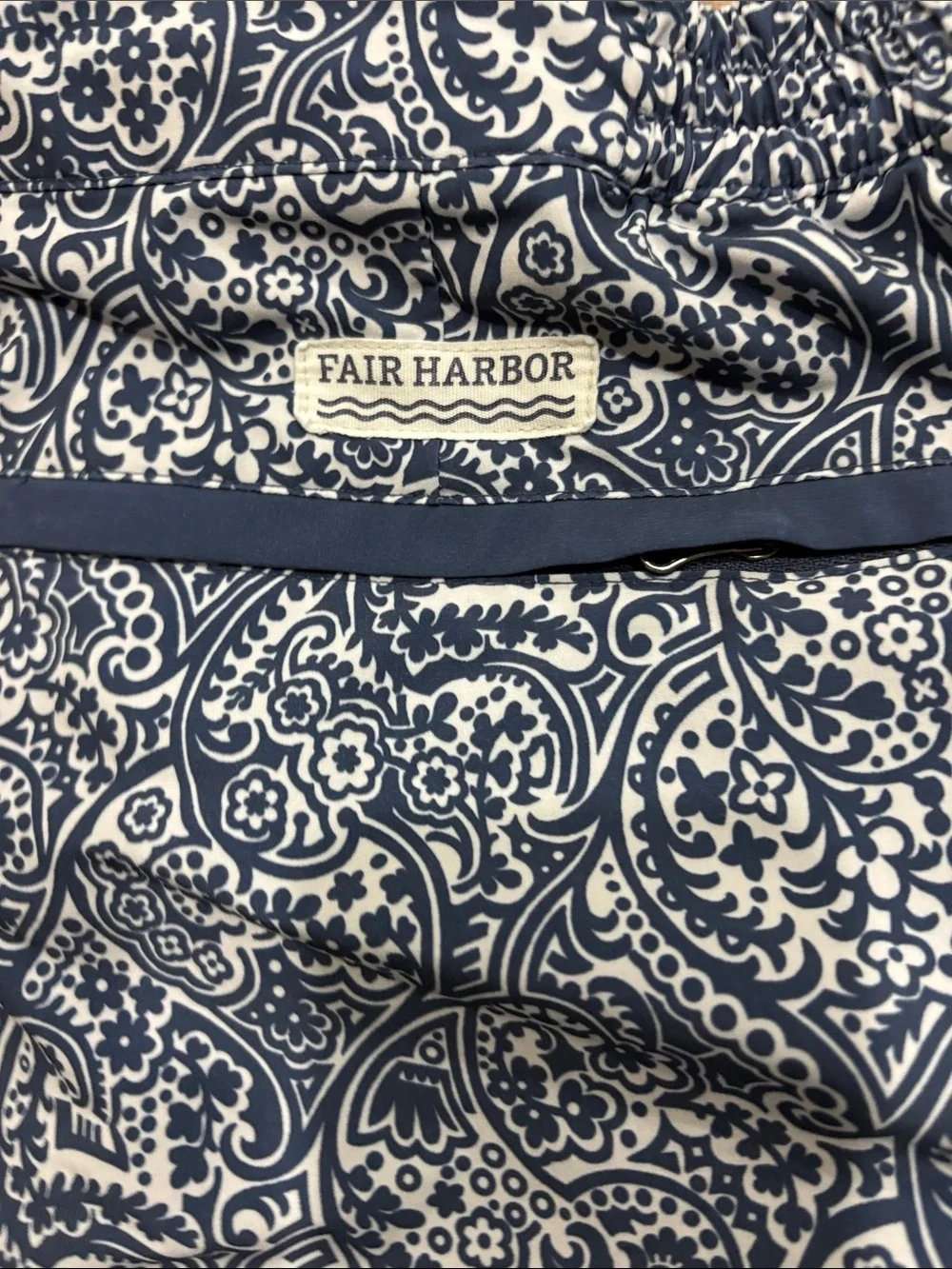 Fair Harbor Swim Trunks Size 38. Navy blue and white Lined Drawstring 6” inseam